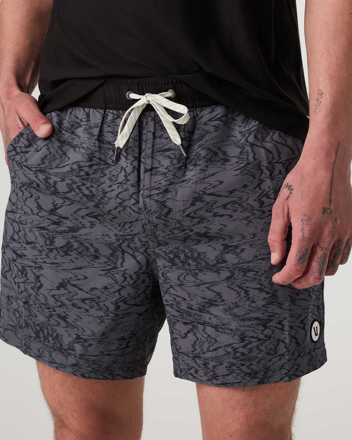Kore Short Unlined 5" Men's Moonlight Sand Athletic Short - Vuori