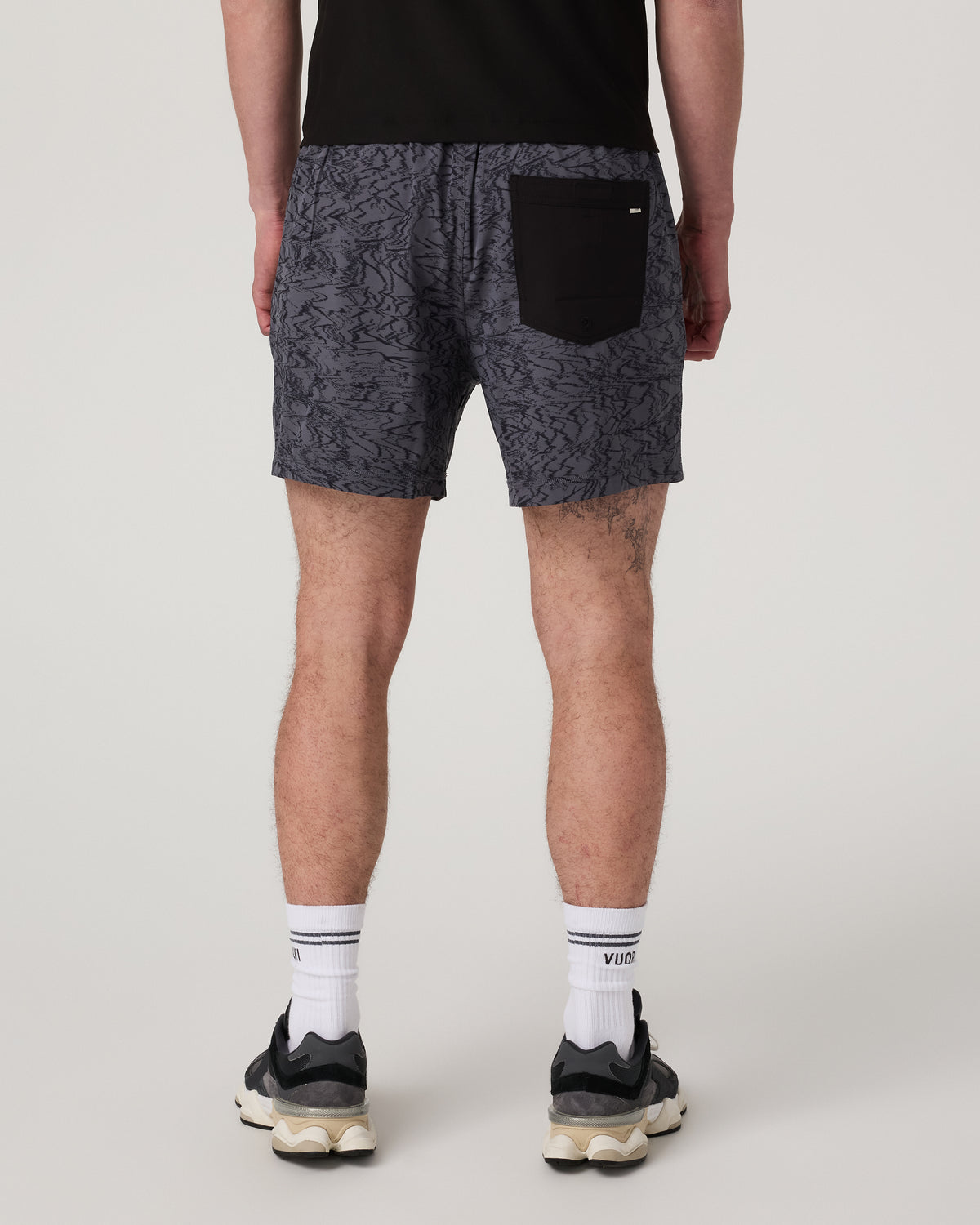 Kore Short Unlined 5" Men's Moonlight Sand Athletic Short - Vuori