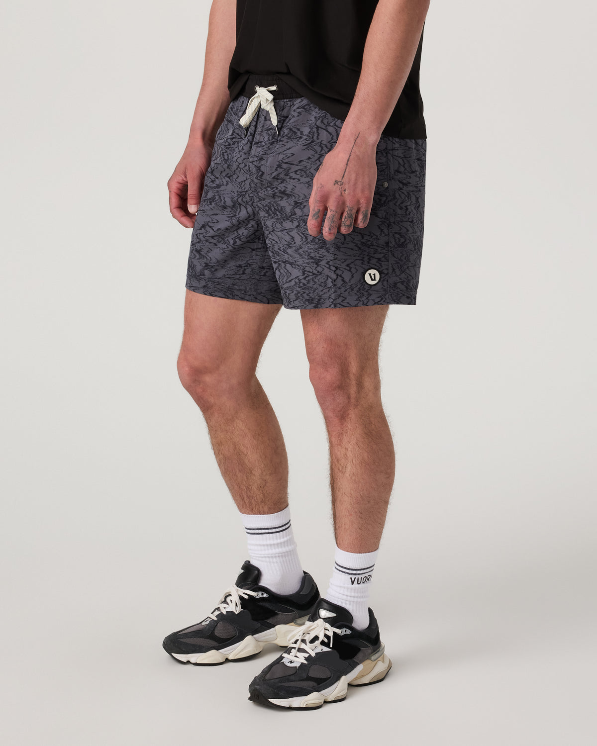 Kore Short Unlined 5" Men's Moonlight Sand Athletic Short - Vuori