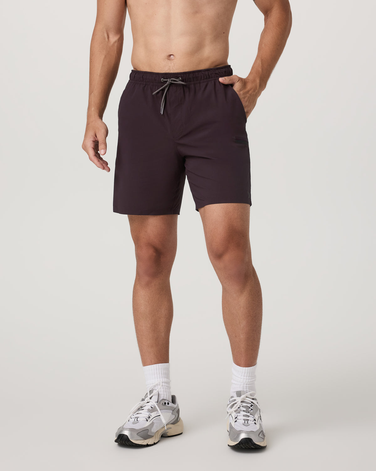 Grafton Short Lined 7" Men's Raisin Training Shorts - Vuori