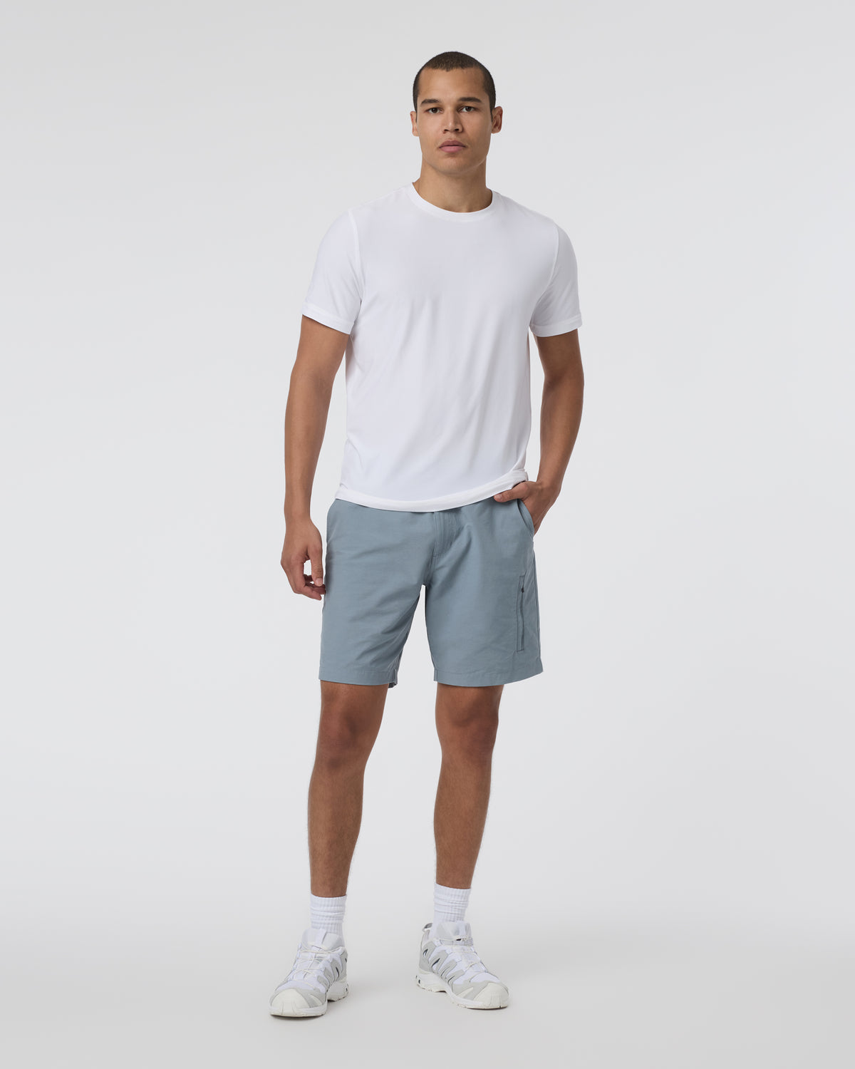 Barren Explorer Short Classic Fit 8" Dusty Blue - Vuori
