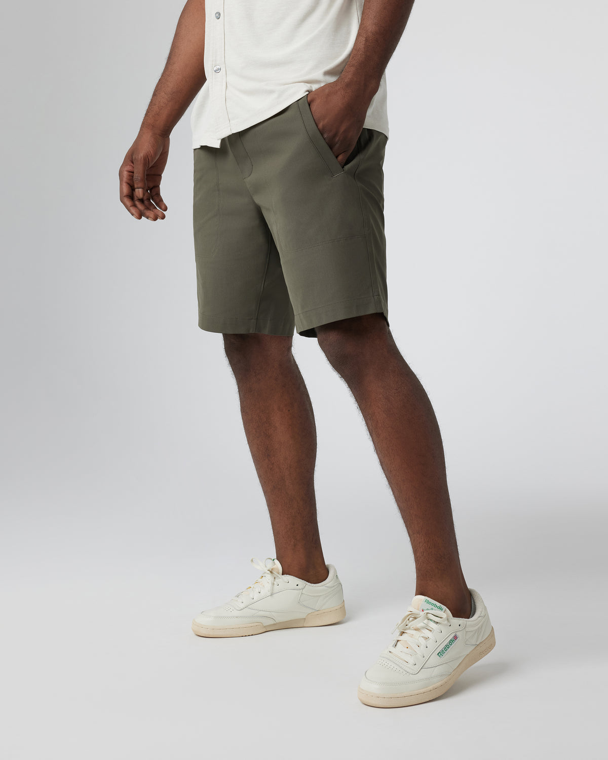 Meta Easy Short Men's Dark Oregano Casual Shorts - Vuori