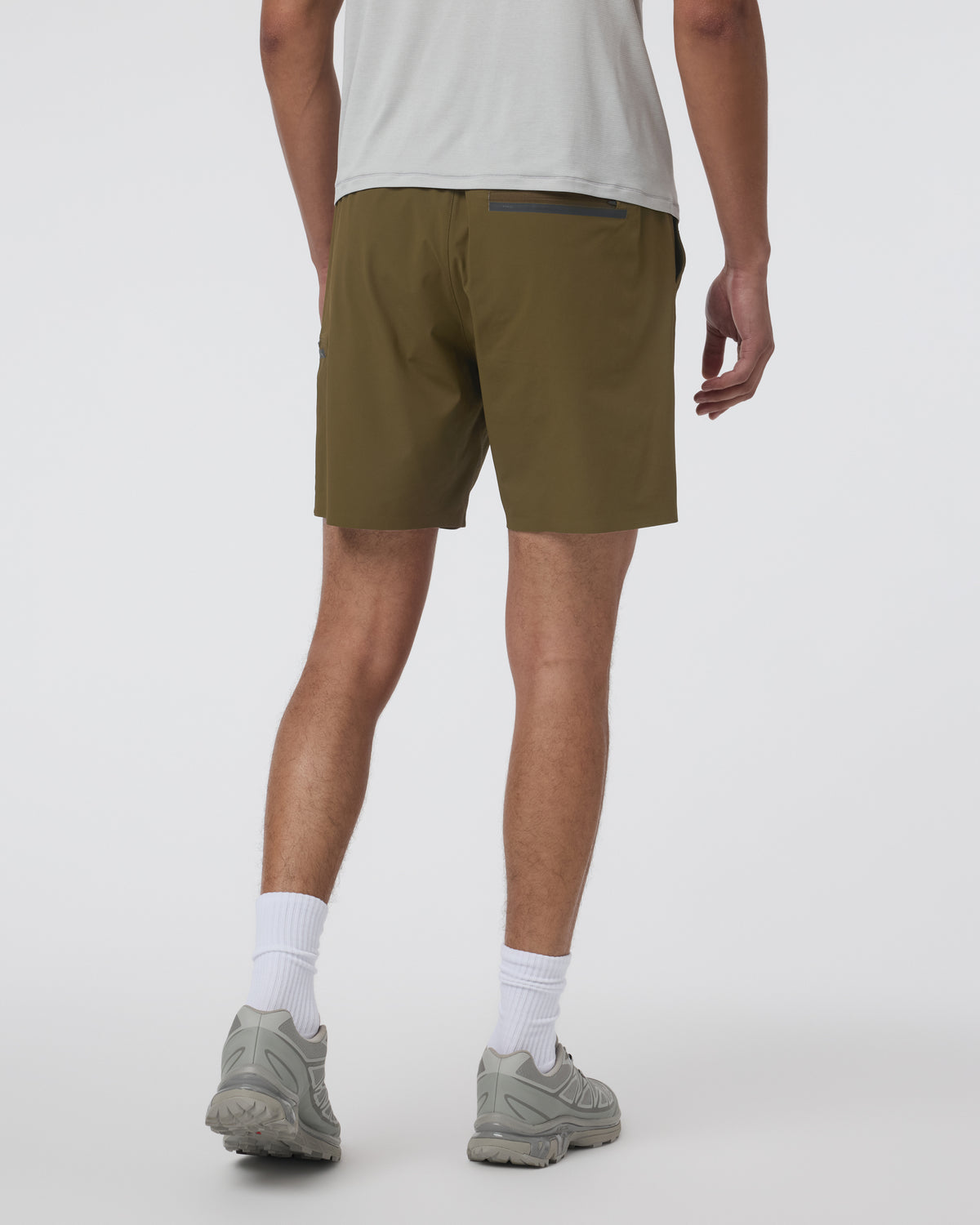 Grafton Short Unlined Classic Fit 7" Moss Green - Vuori