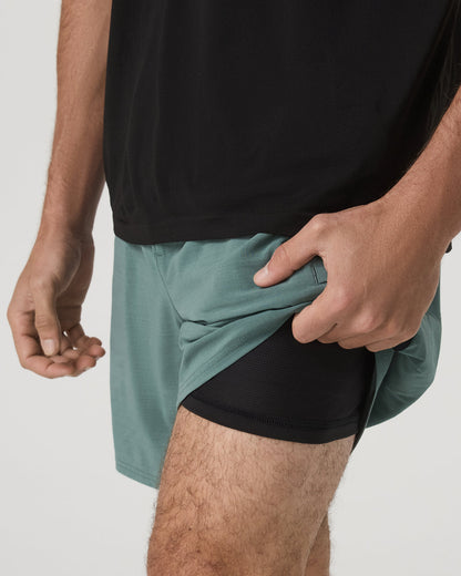 Elevate Kore Utility Short Lined 7" Men's Kashmir Shorts - Vuori