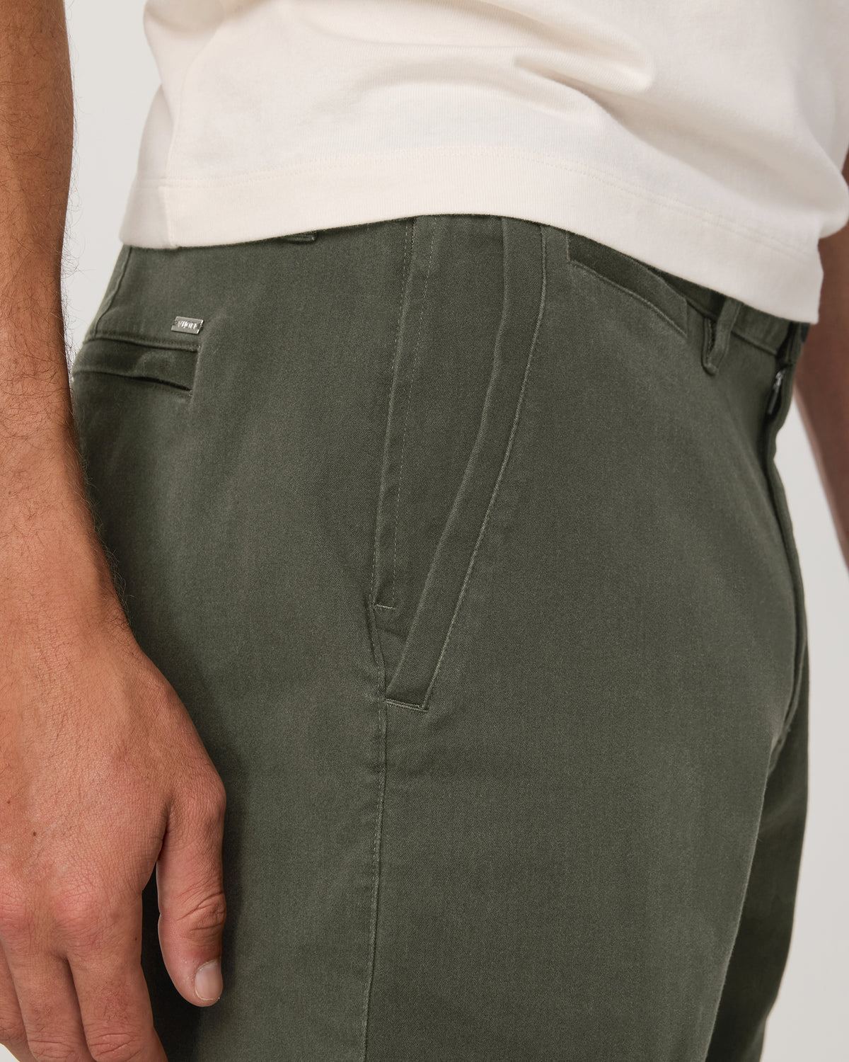 Fletcher Chino Short 8" Men's Dark Oregano Shorts - Vuori