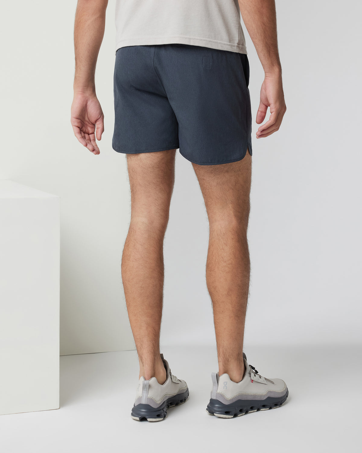 Banks Short 5" Navy Linen Texture Athletic Shorts - Vuori
