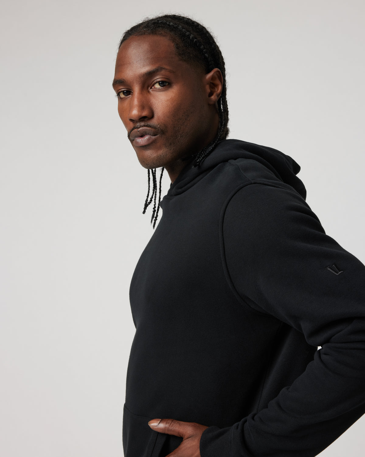 Seaside Pullover Hoodie Men's Black Fleece Hoodie - Vuori