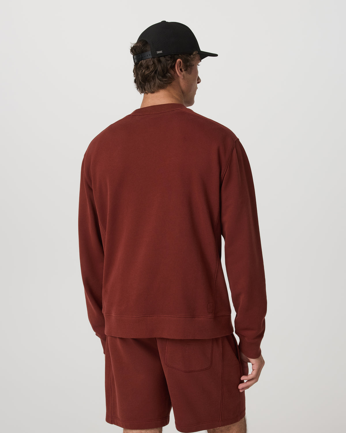 Cypress Vintage Crew Men's Firebrick Fleece Pullover - Vuori