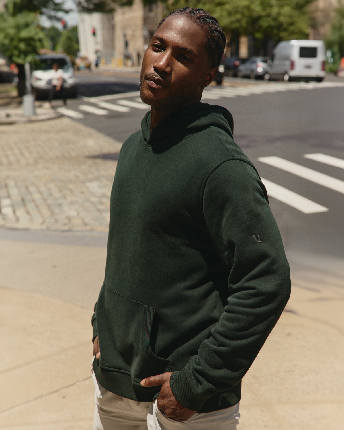 Seaside Pullover Hoodie Men's Evergreen Pullover Hoodie - Vuori