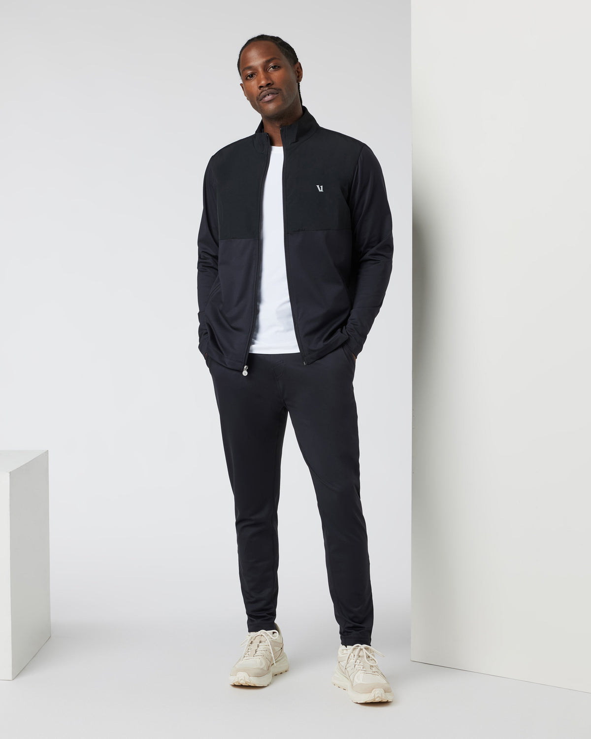 Sunday Element Track Jacket Men's Black Jacket - Vuori