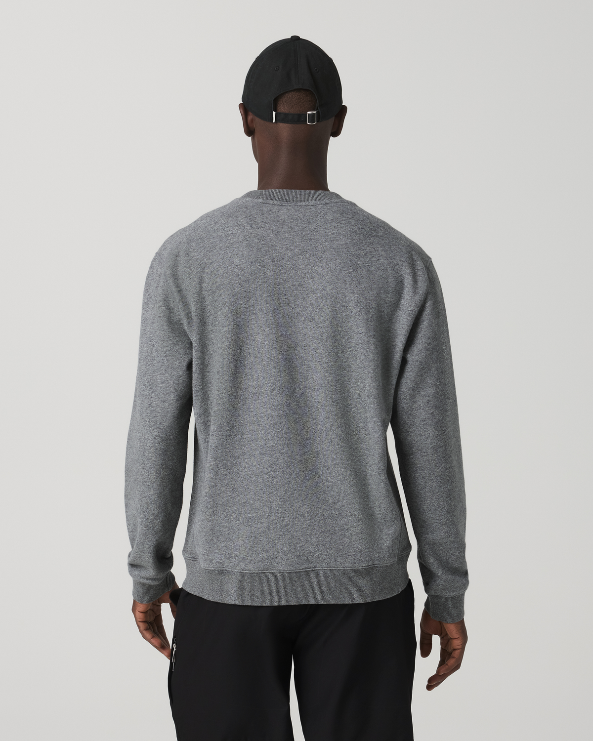 Cypress Vintage Crew Men's Heather Grey Fleece Pullover - Vuori