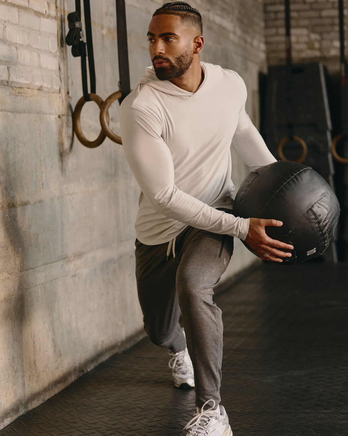 Strato Tech Hoodie Men's Frost Grey Workout Hoodie - Vuori