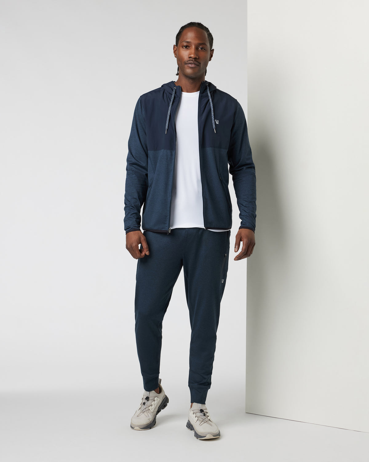 Sunday Element Jacket Men's Ink Blue Running Jacket - Vuori