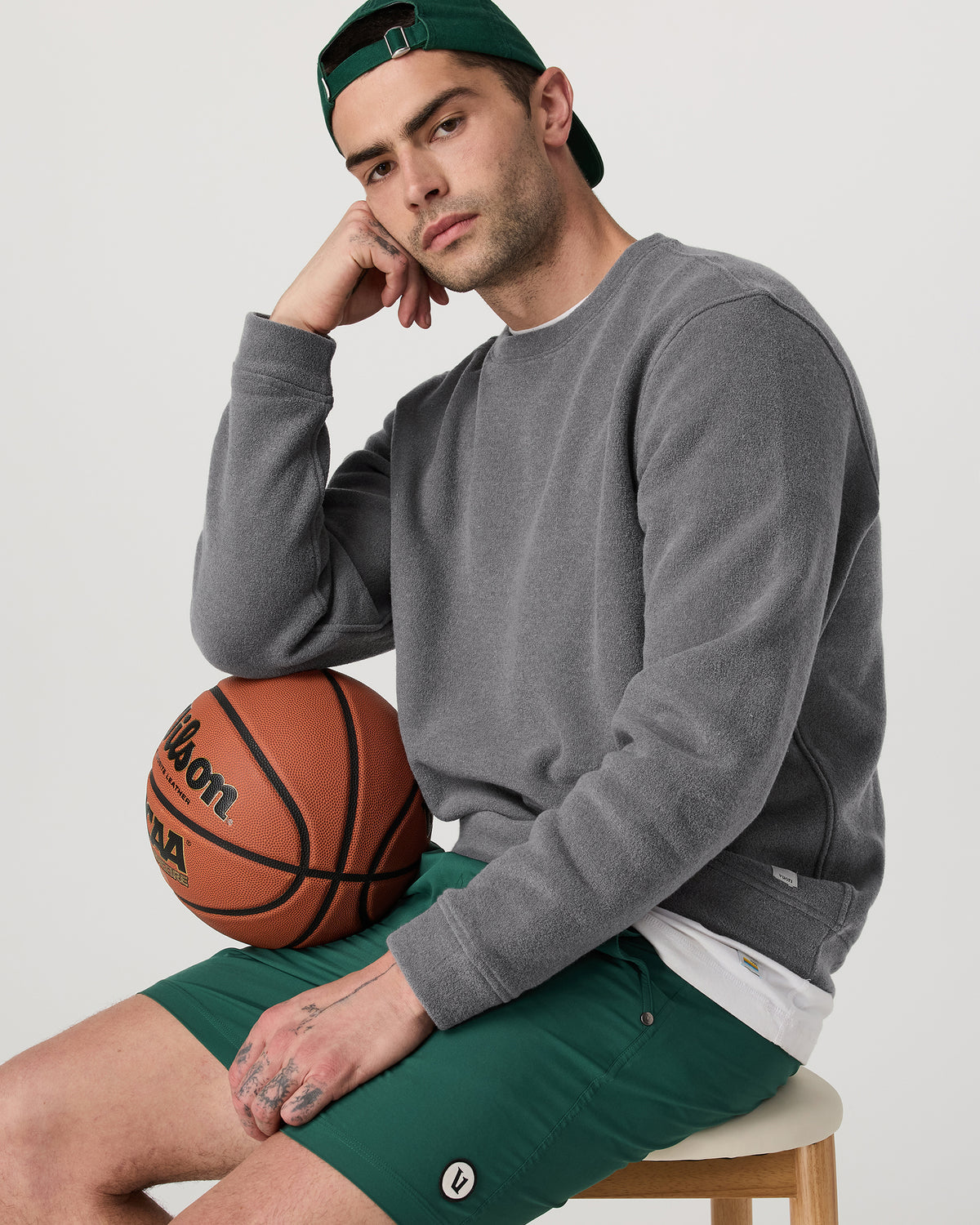 Beach Fleece Crew Men's Pinecone Heather Crewneck - Vuori