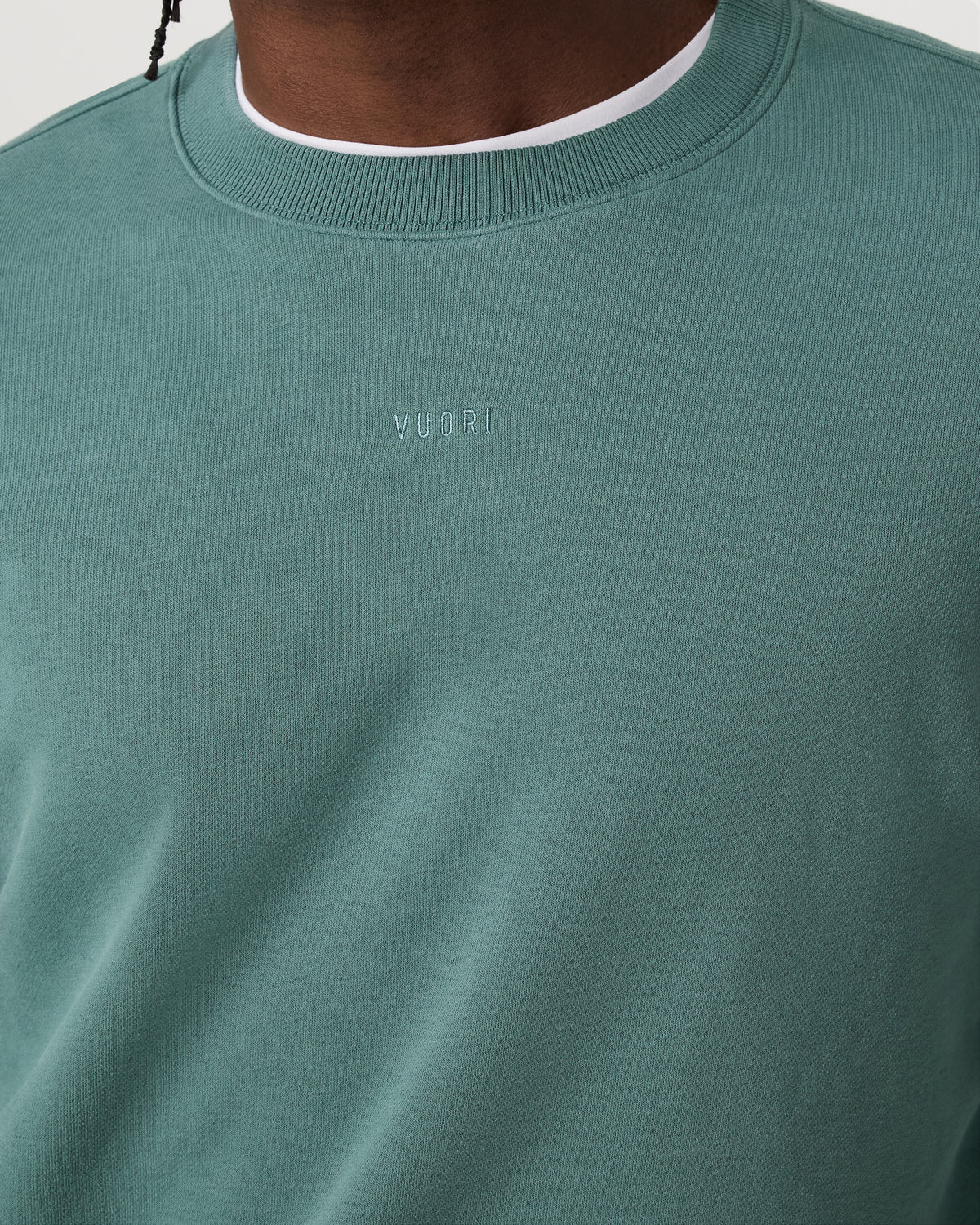 Cypress Logo Crew Men's Bluegrass Sweatshirt - Vuori