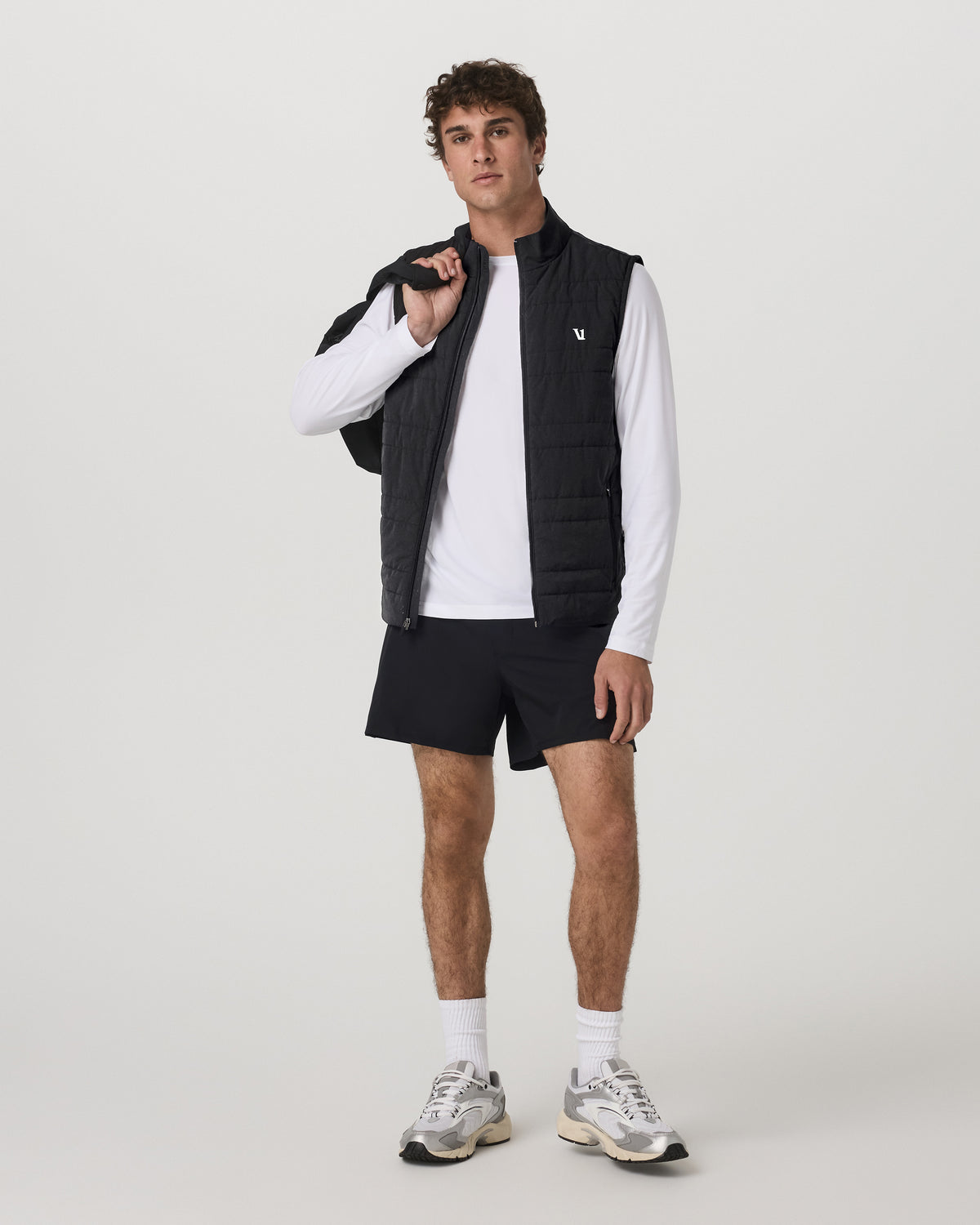 Sunday Insulated Hybrid Vest Men's Black Training Vest - Vuori
