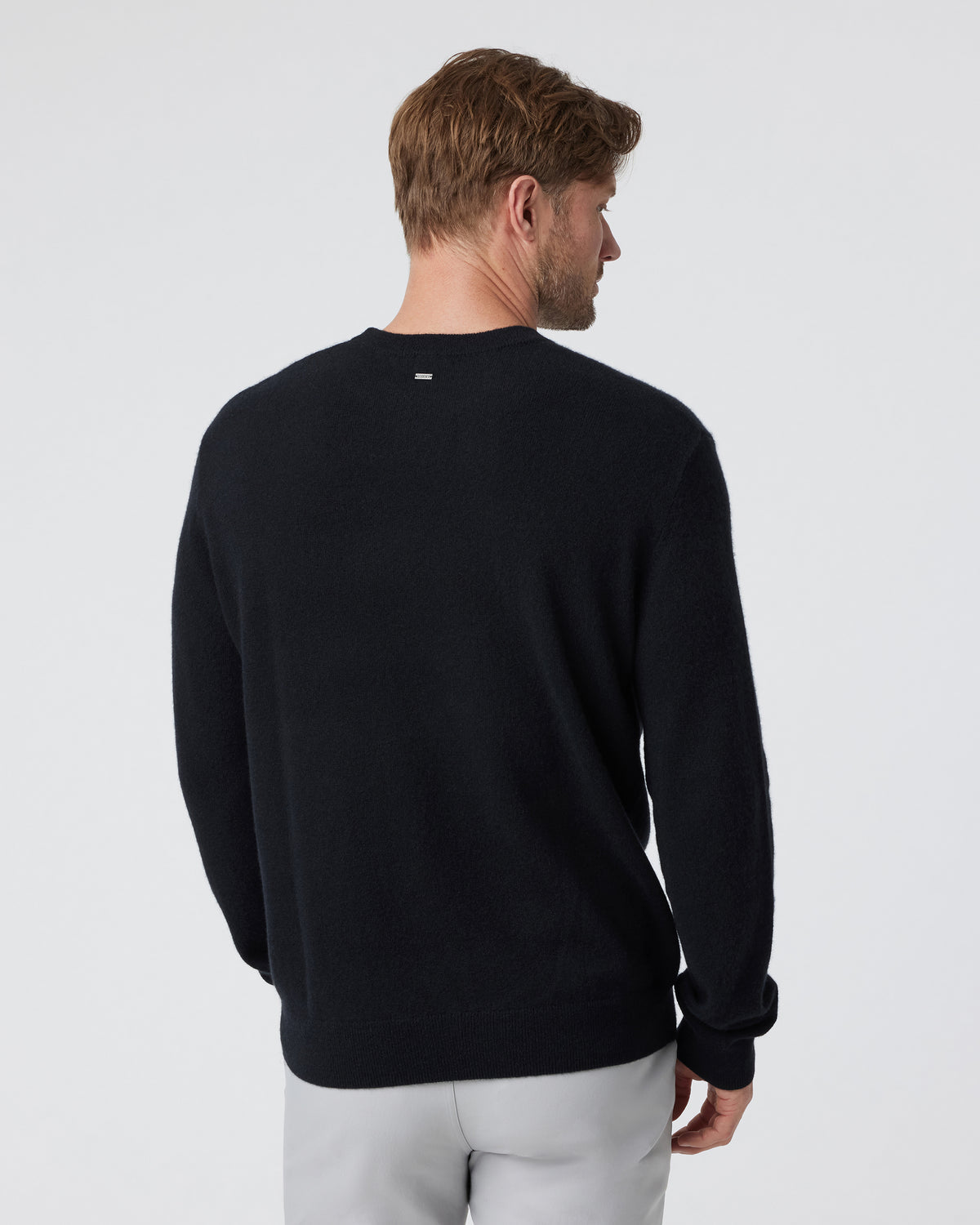 Berik Cashmere Sweater Men's Black Crewneck Sweater - Vuori