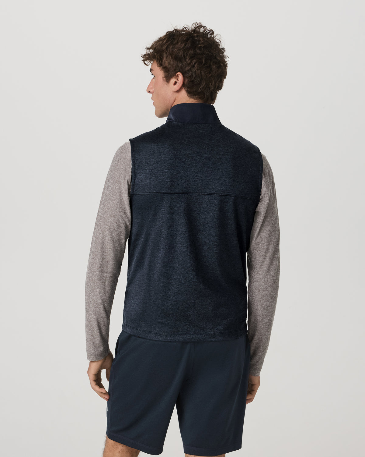 Sunday Insulated Hybrid Vest Ink Heather Training Vest - Vuori