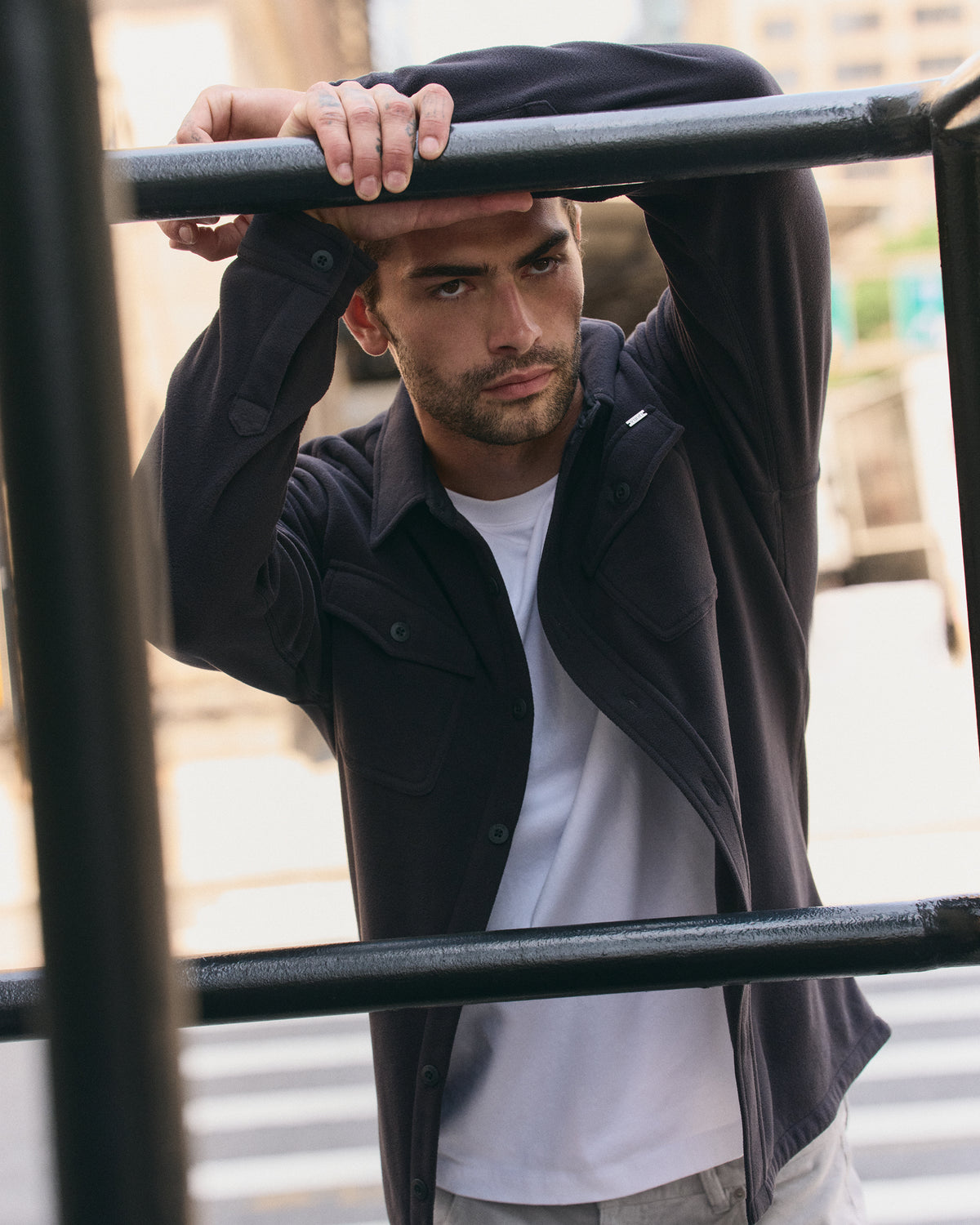 Aspen Shirt Jacket Black - Vuori