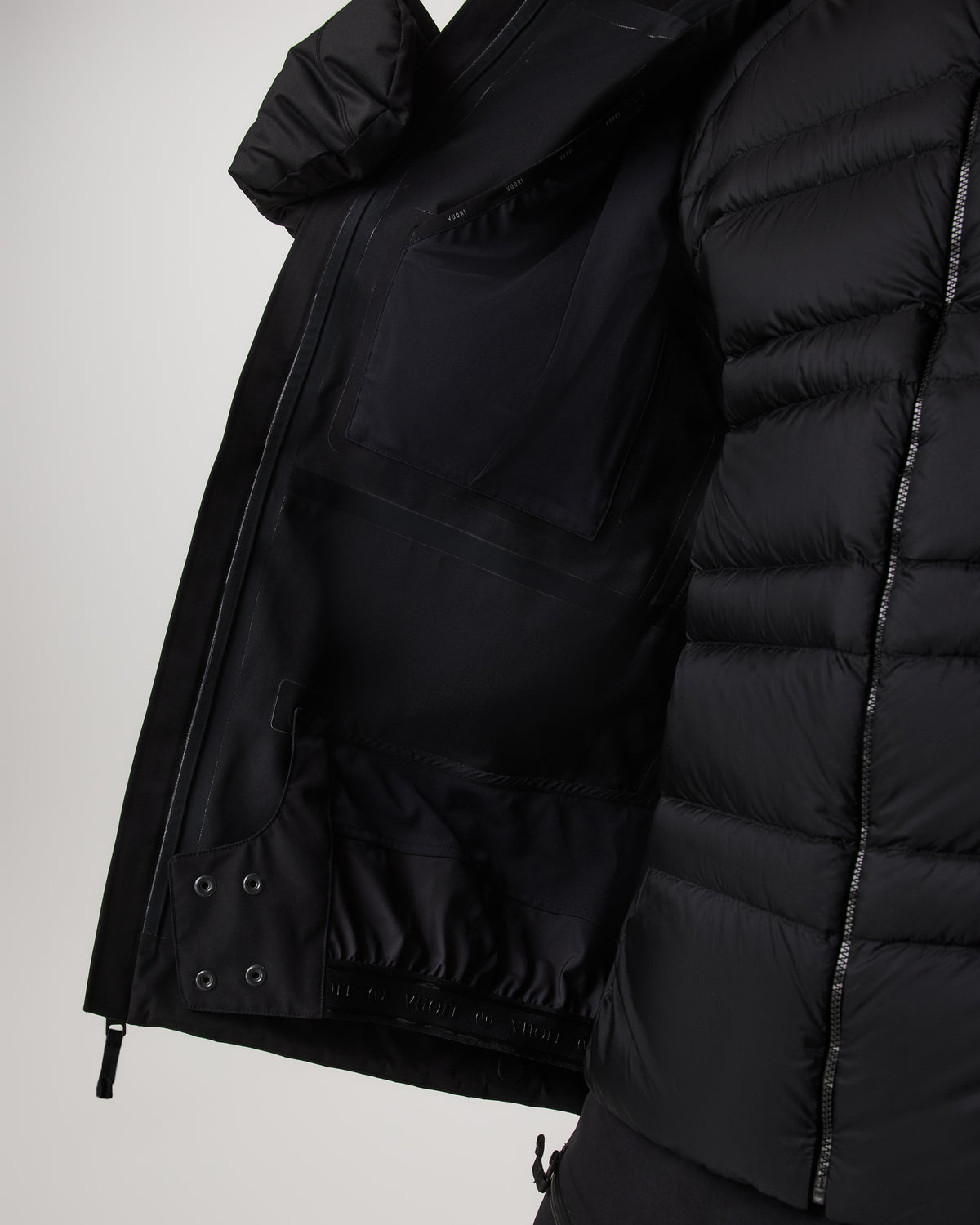 Taika Snow Shell Men's Black Ski/Board Jacket for Winter - Vuori