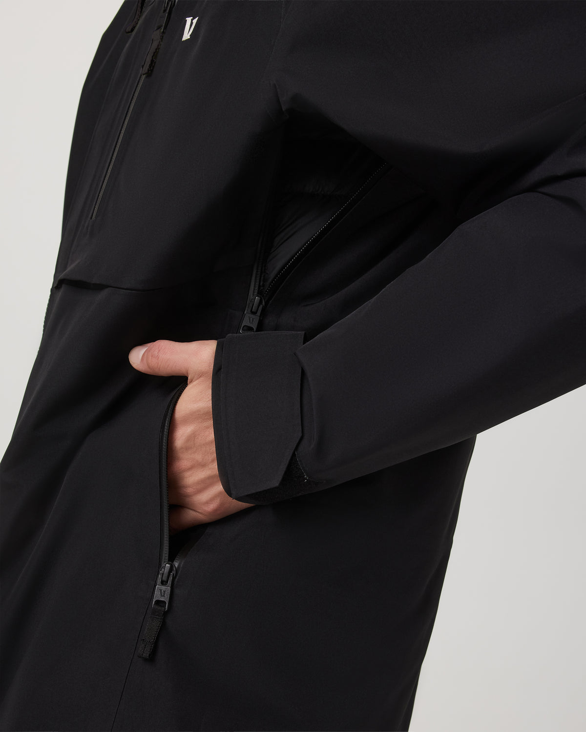 Taika Snow Shell Men's Black Ski/Board Jacket for Winter - Vuori