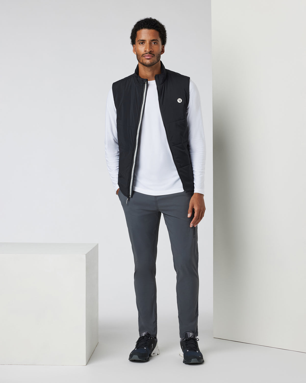 Echo Insulated Vest 2.0 Men's Black Vest - Vuori