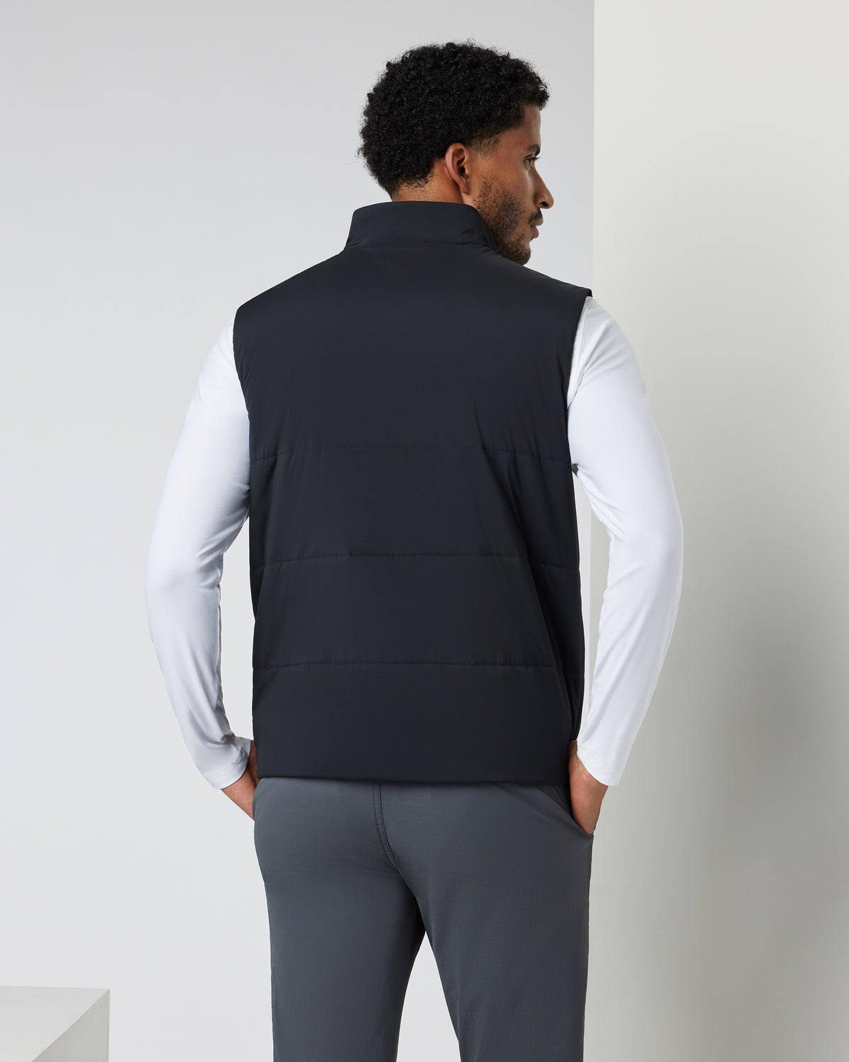 Echo Insulated Vest 2.0 Men's Black Vest - Vuori