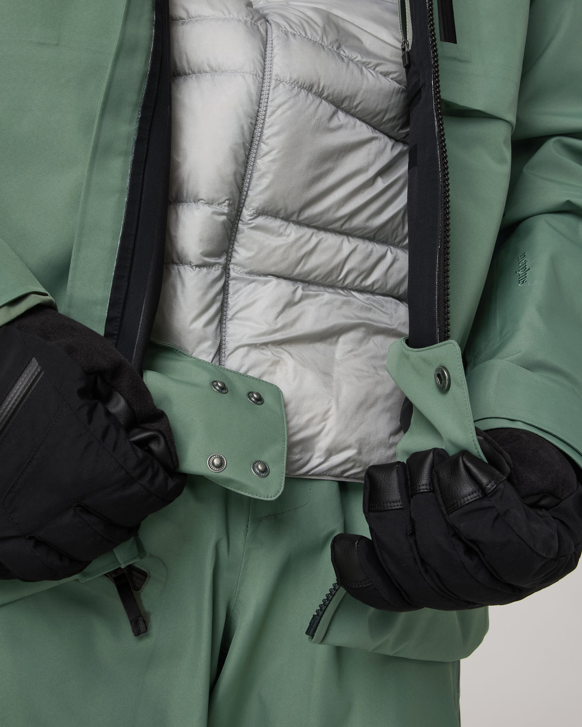 Taika Snow Shell Men's Sea Pine Ski/Board Jacket - Vuori