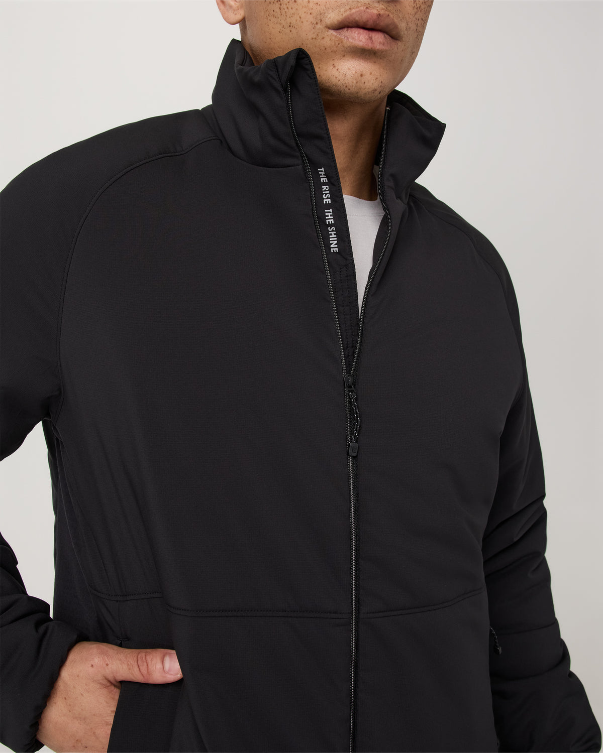 Malin Hybrid Jacket Men's Classic Fit Black Jacket - Vuori