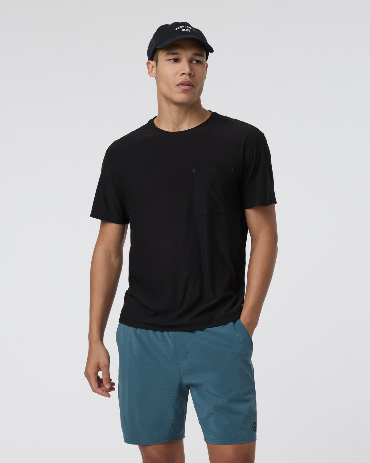 Short Sleeve Strato Pocket Tee - Relaxed Fit Black - Vuori