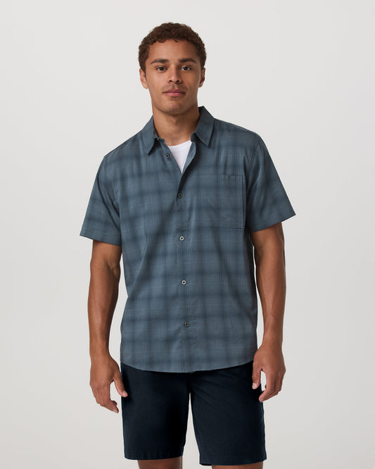 Short Sleeve Plaid Button Down Shirt Men's Abyss Shirt - Vuori