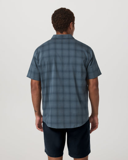 Short Sleeve Plaid Button Down Shirt Men's Abyss Shirt - Vuori