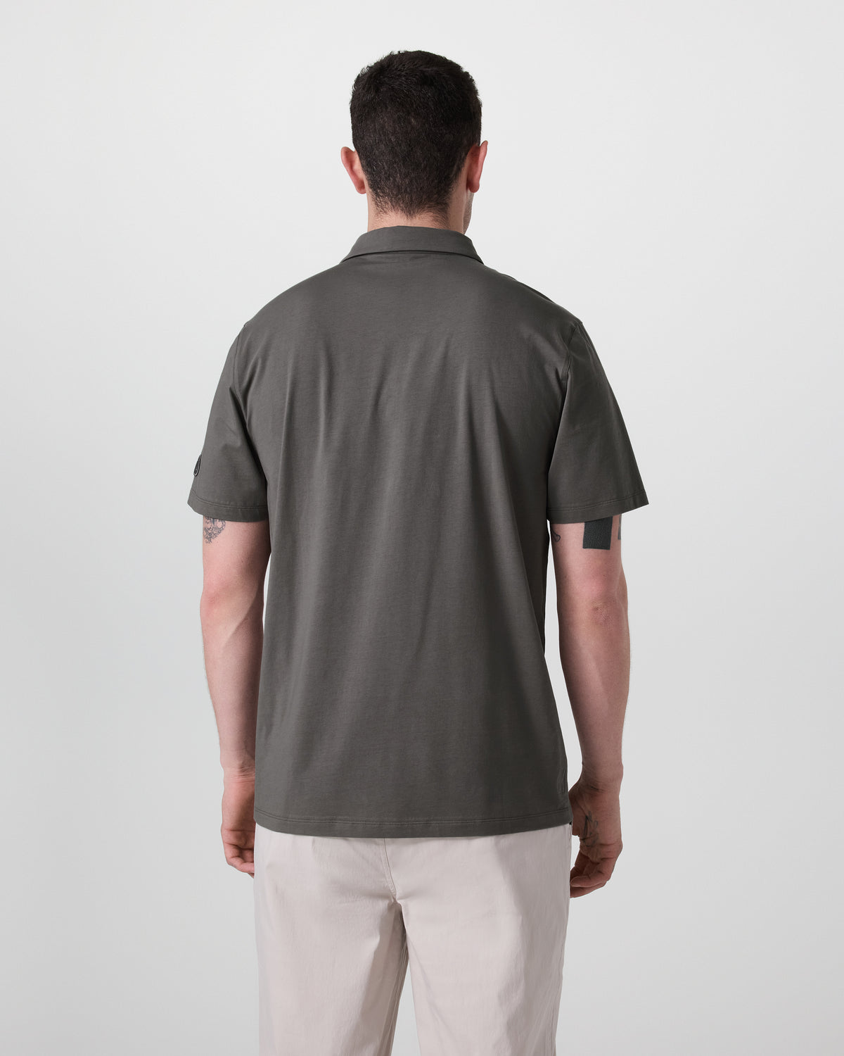 Short Sleeve Feather Polo Warm Grey - Vuori