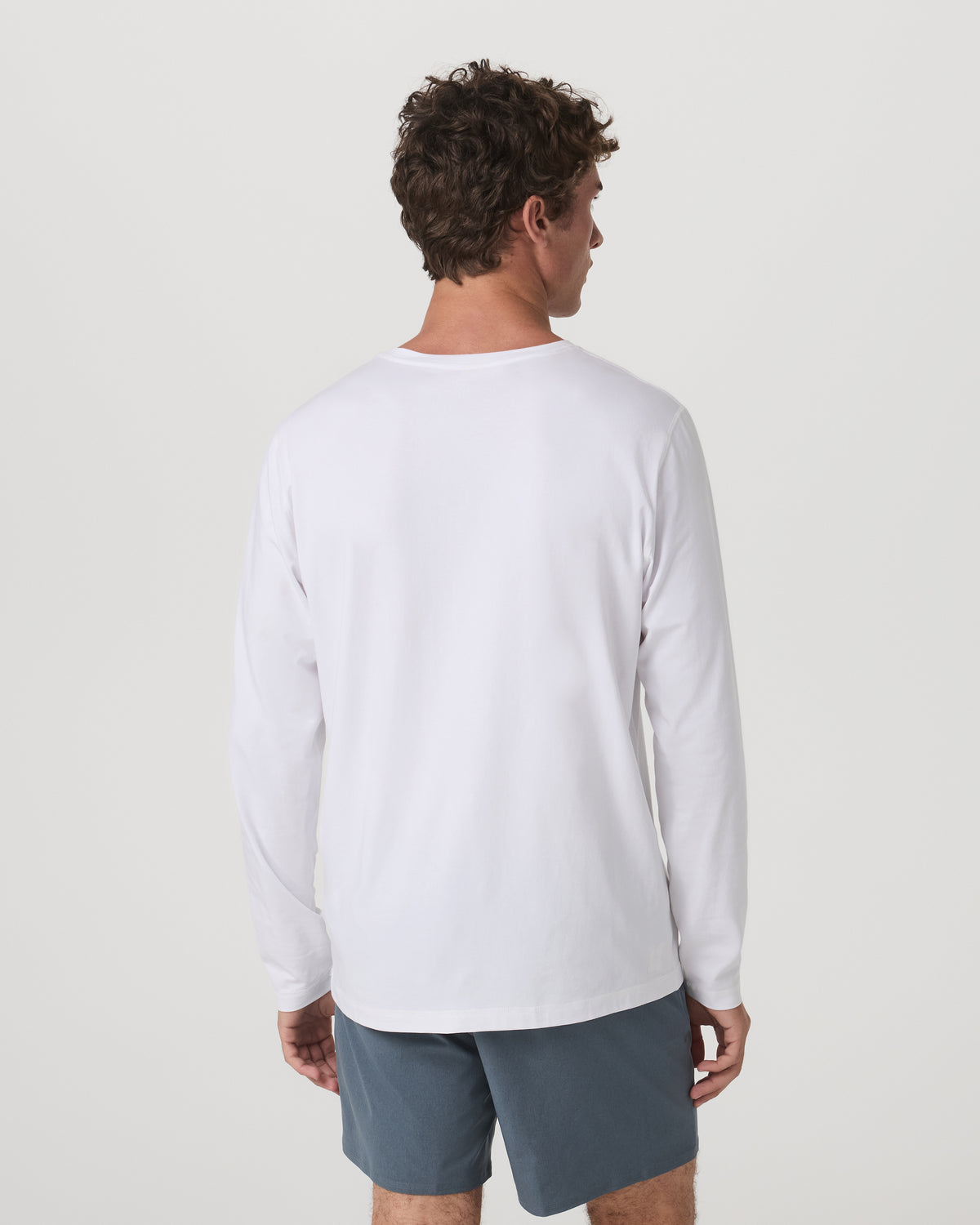 Long Sleeve Tuvalu Tee Men's Lightweight White Shirt - Vuori