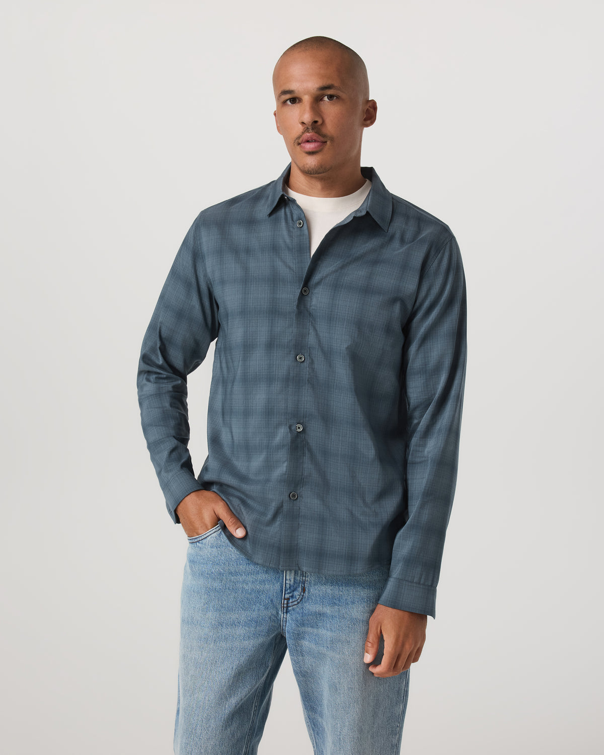 Long Sleeve Plaid Button Down Shirt Men's Abyss Shirt - Vuori
