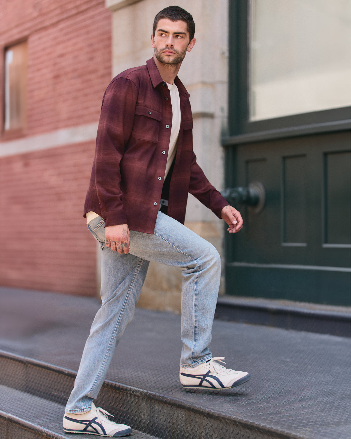 Long Sleeve Flannel Button Down Men's Raisin Shirt - Vuori