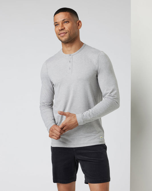 Long-Sleeve Ease Performance Henley Light Heather Grey - Vuori
