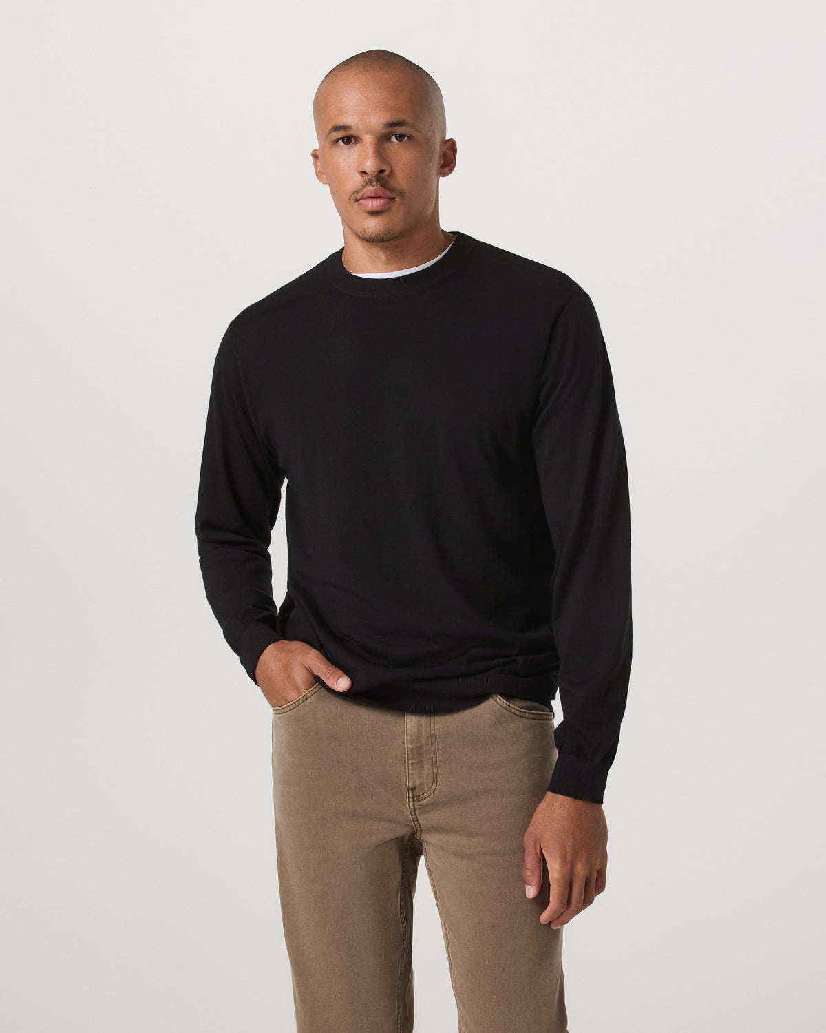 Merino Fine Gauge Wool Sweater Men's Black Sweater - Vuori