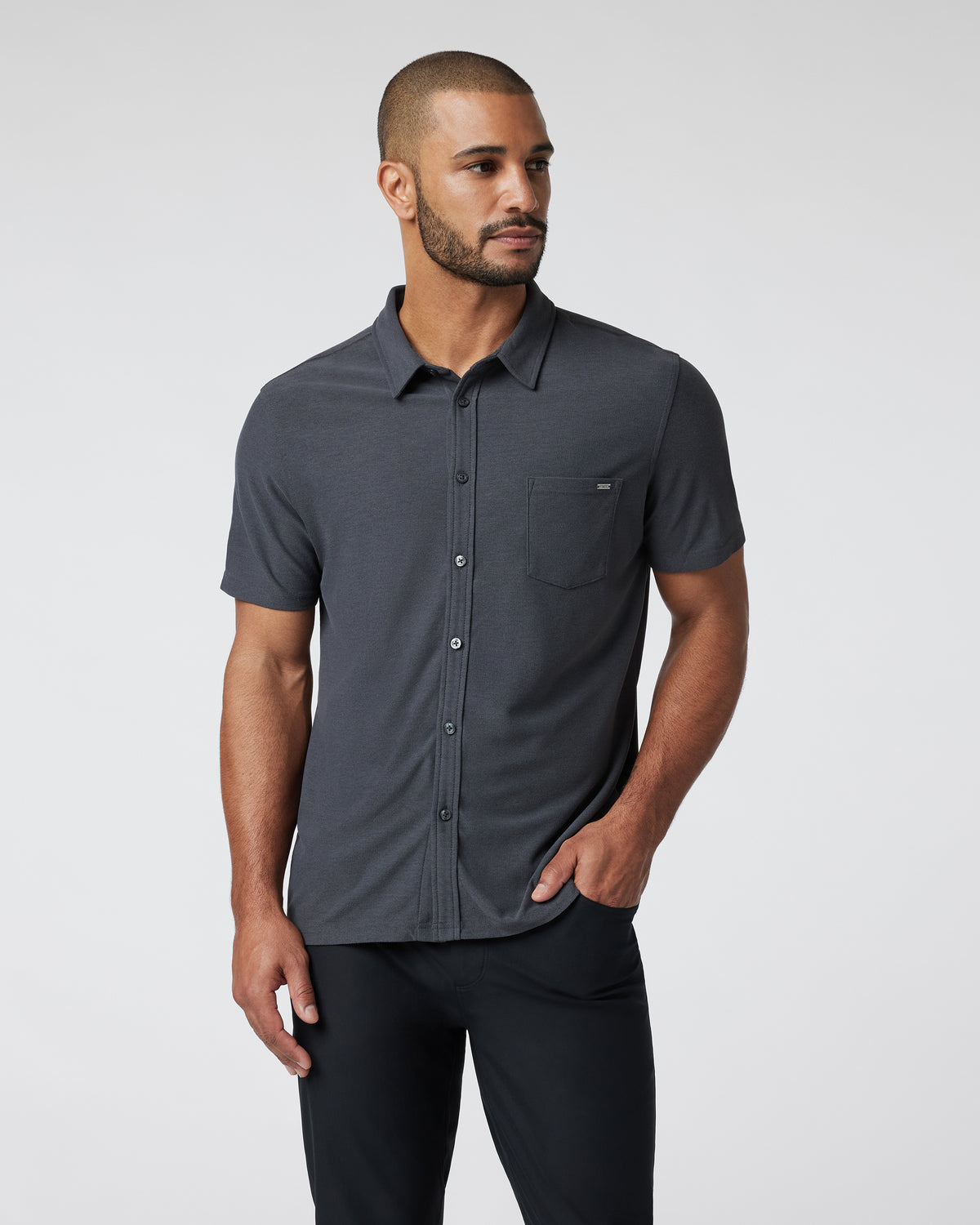 Short Sleeve Ace Button Down Men's Charcoal Shirt - Vuori