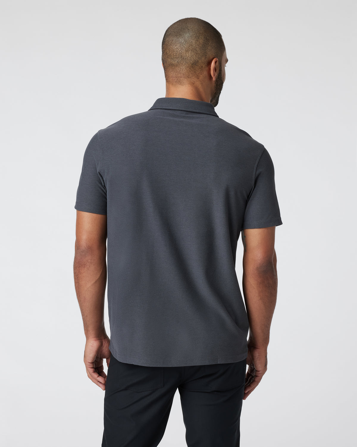 Short Sleeve Ace Button Down Men's Charcoal Shirt - Vuori