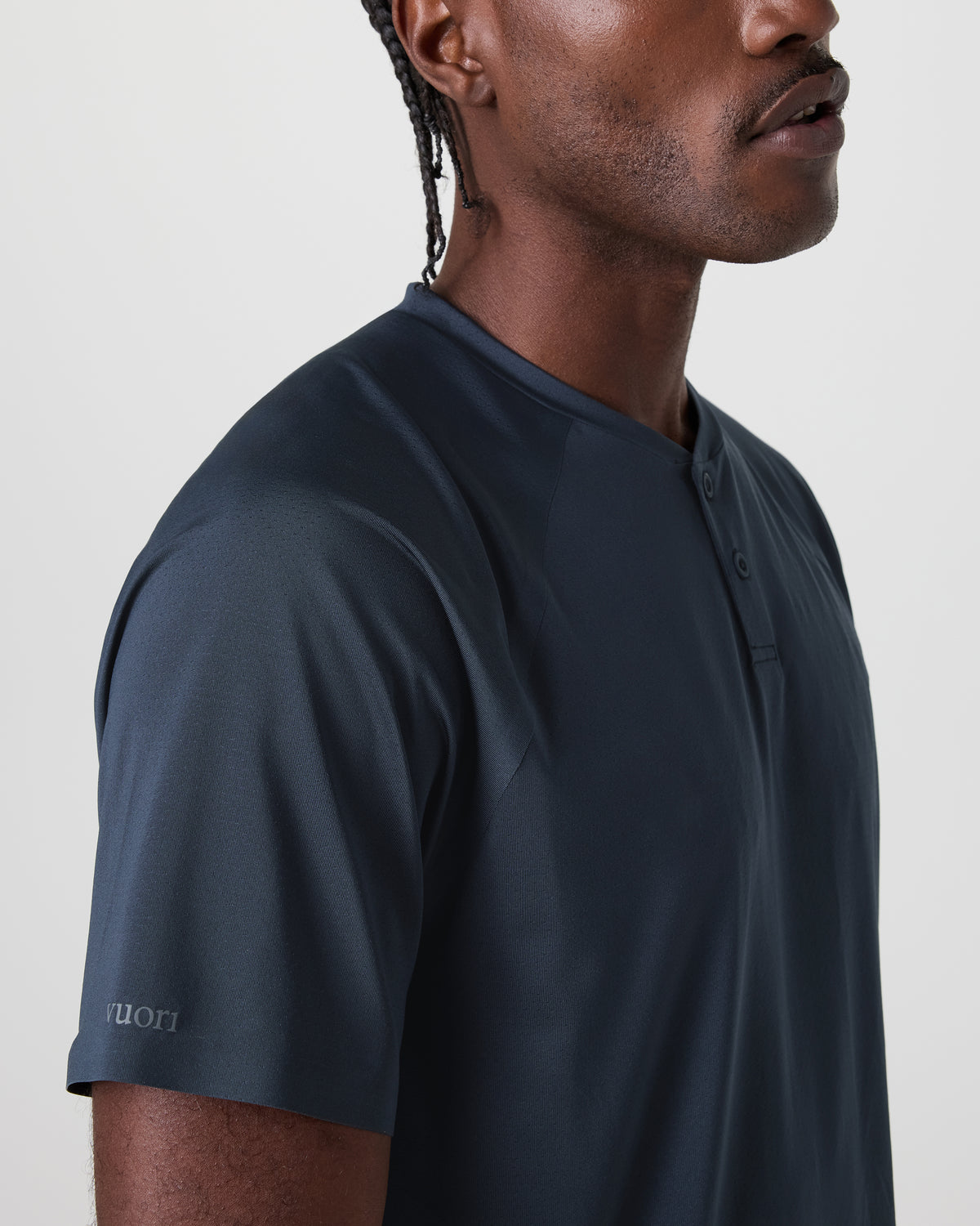 Short Sleeve Viewpoint Henley Navy - Vuori