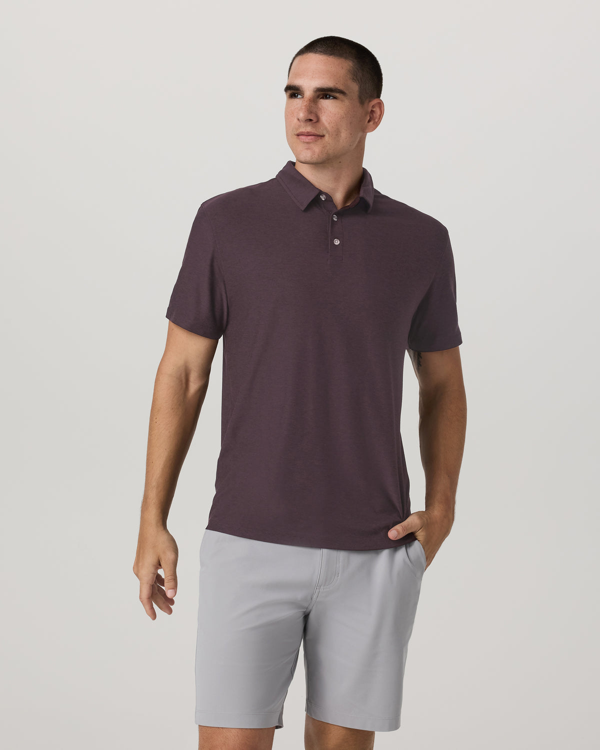 Strato Tech Polo Men's Raisin Heather Performance Shirt - Vuori
