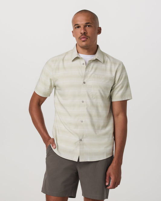 Men's Short Sleeve Plaid Button Down Shirt Sandalwood - Vuori