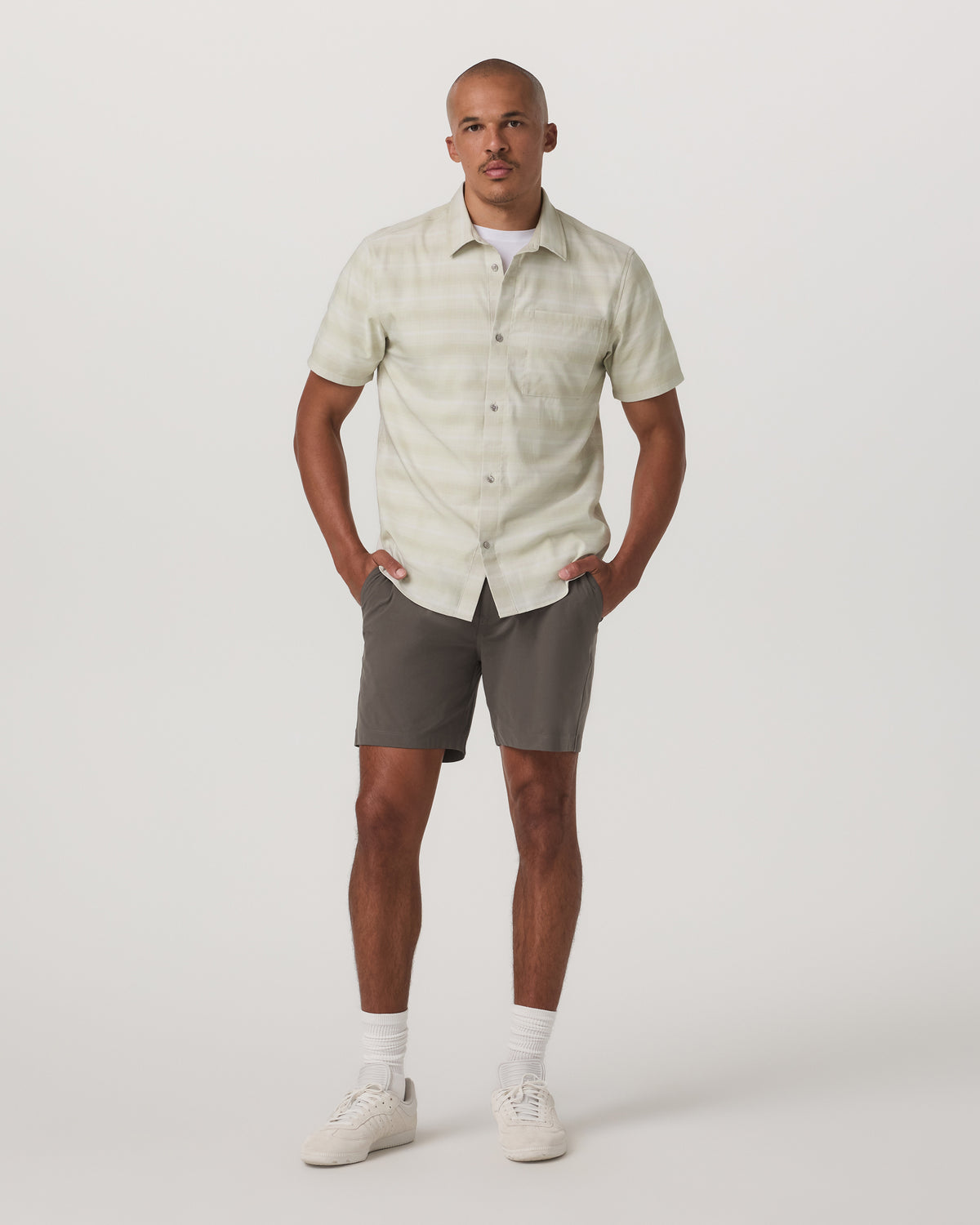 Men's Short Sleeve Plaid Button Down Shirt Sandalwood - Vuori