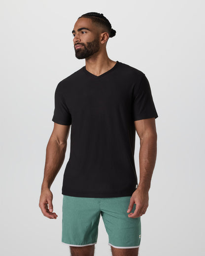Strato Tech V-Neck Tee Black Workout Shirt - Vuori