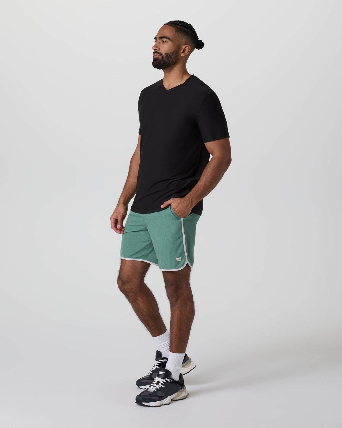 Strato Tech V-Neck Tee Black Workout Shirt - Vuori