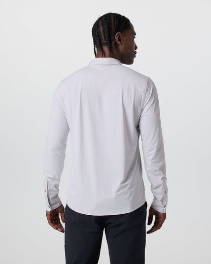 Long Sleeve TravelLite Button Down Frost Grey - Vuori