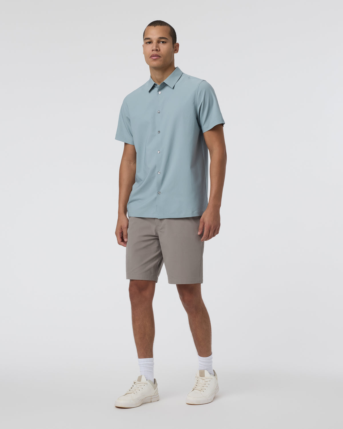 Short Sleeve Manhattan Button Down Men's Mist Shirt - Vuori
