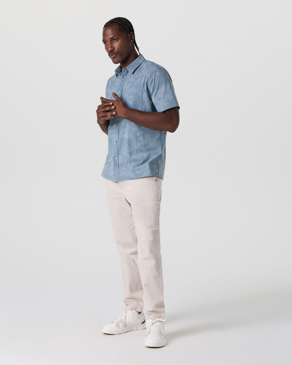 Short Sleeve Bridge Button Down Dusty Blue Plumeria - Vuori