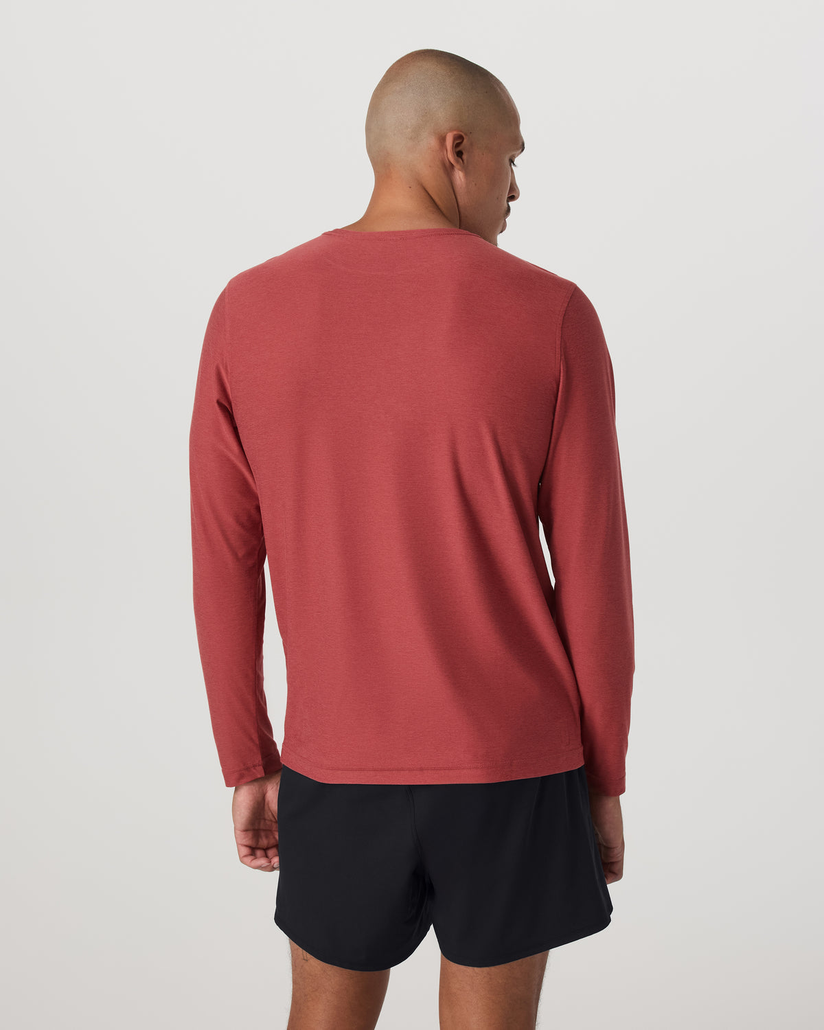 Long Sleeve Strato Tech Tee Fire Heather Workout Shirt - Vuori